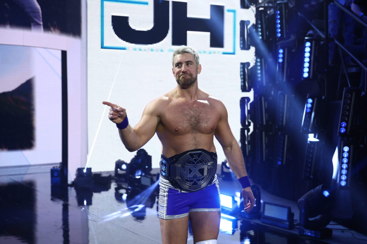 The Evolving Narrative: Fan Consensus in Professional Wrestling’s Weekly Battle and Year-Long Chase